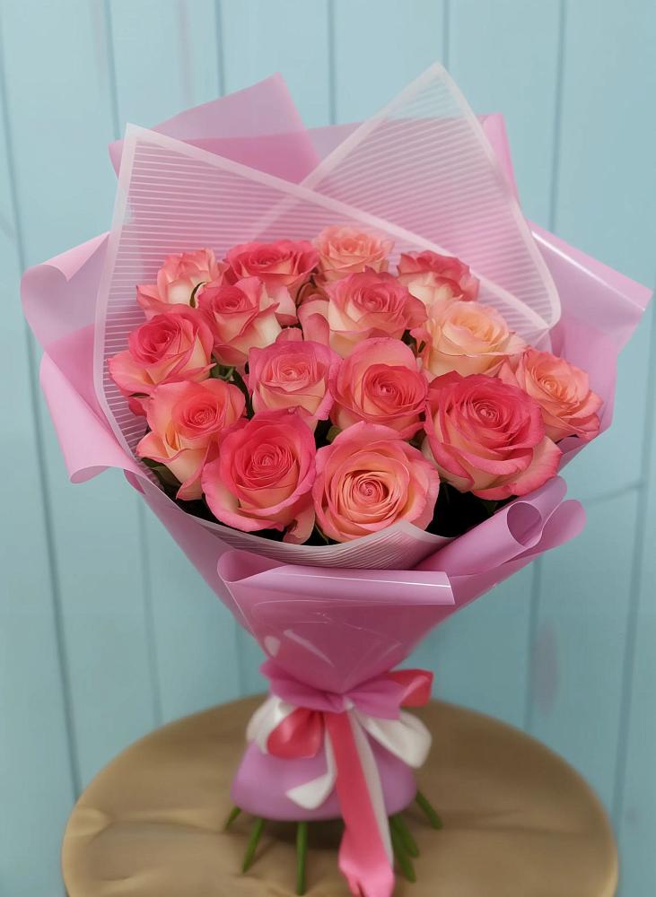 Букет 15 Розовых роз Равель в Грязовце