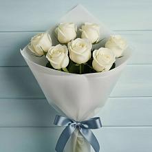 Букет 7 Белых роз Эдлесс Лав в Грязовце