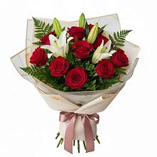 Букет цветов из:  Лилии и Розы в Грязовце