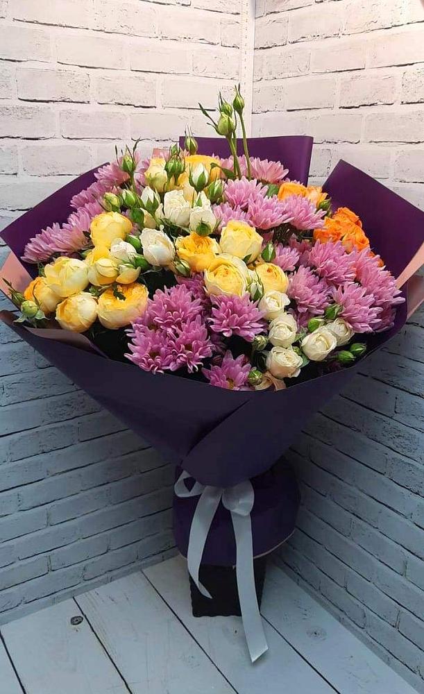 Букет цветов из: Хризантемы и Розы в Грязовце